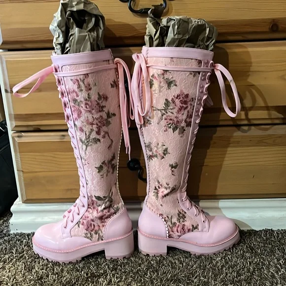 Sugar Thrillz Dolls Kill ON THE VINE FLORAL LACE KNEE HIGH COMBAT BOOTS - Picture 7 of 12